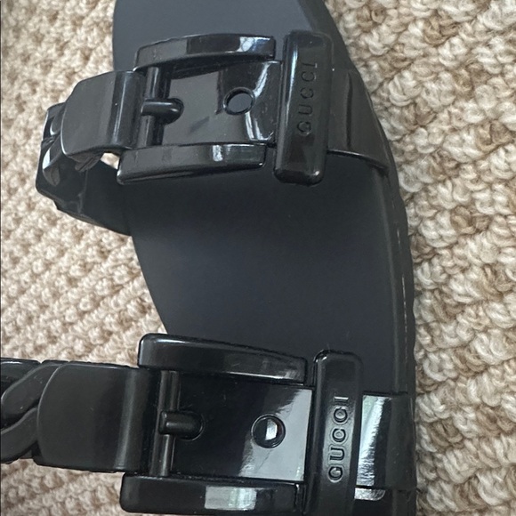 Gucci Black Rubber Chain Slide Sandals Size 37 | Logo Embossed Jelly Flats | NWT - Picture 7 of 7